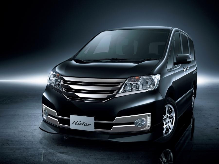  Nissan Serena Rider Black Line by Autech 2011 года  (фото 4 из 5)
